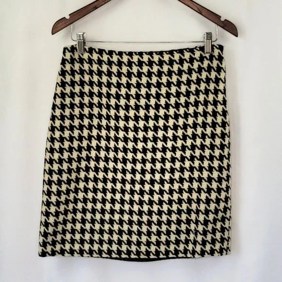 LOFT Wool Blend Black & Cream Hounds Tooth Skirt Size 8P - Picture 1 of 8